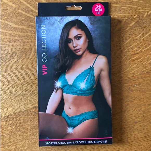 New Lingerie Set - Picture 3 of 4